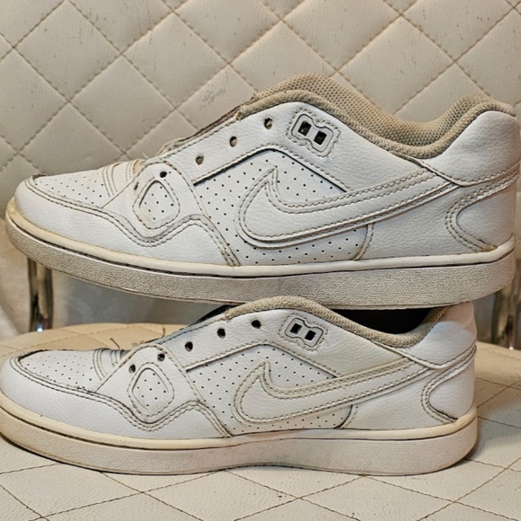 Nike Son of Force - Picture 1 of 3